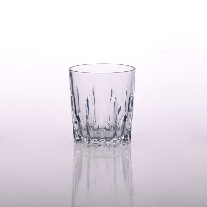 Tasting tumbler for drinking whisky