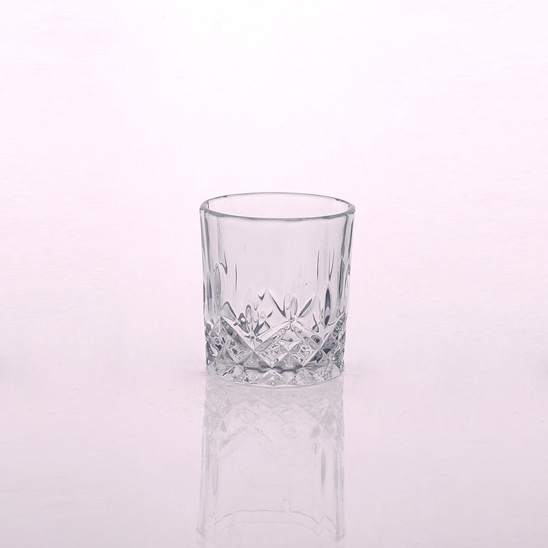 Transparent beer glass tumbler