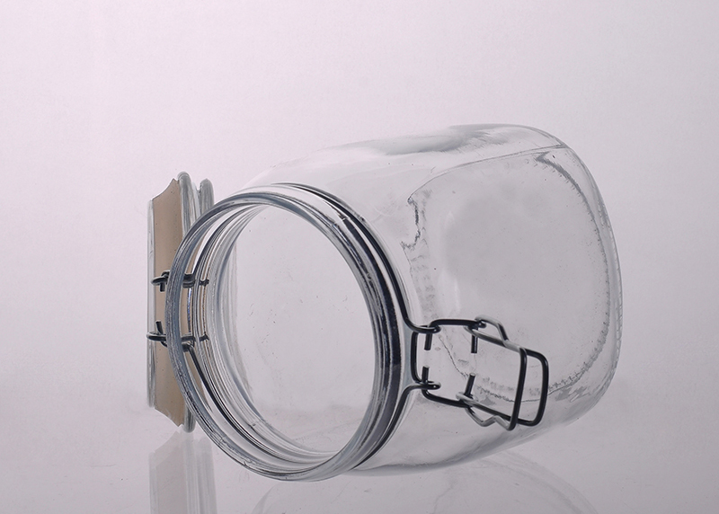 Clear glass straight-sided round jar 