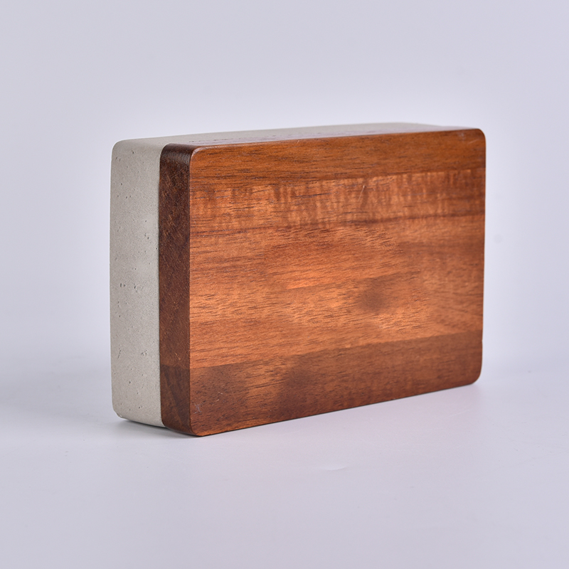 Square concrete soap box with Acacia mangium lid