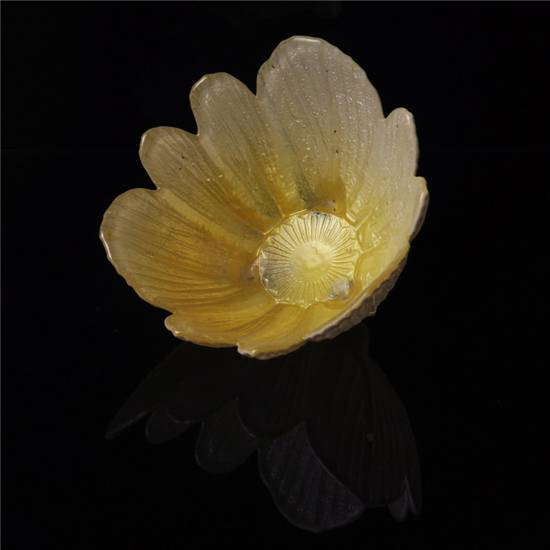 127ml daisy flower shaped hand made glass bowl