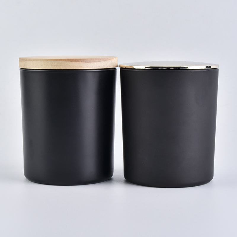 Black cylinder glass vessel for candles with wood lid