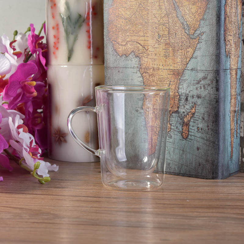 Double-wall borosilicate glass cup for drinking
Cuboid clear glass tealight holder
