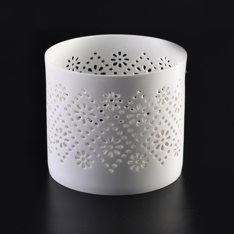 White hollow-out ceramic candle holder White hollow-out ceramic candle holder