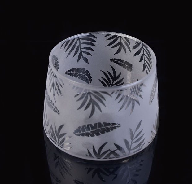 White frosted leaf pattern large capacity glass candle holder
