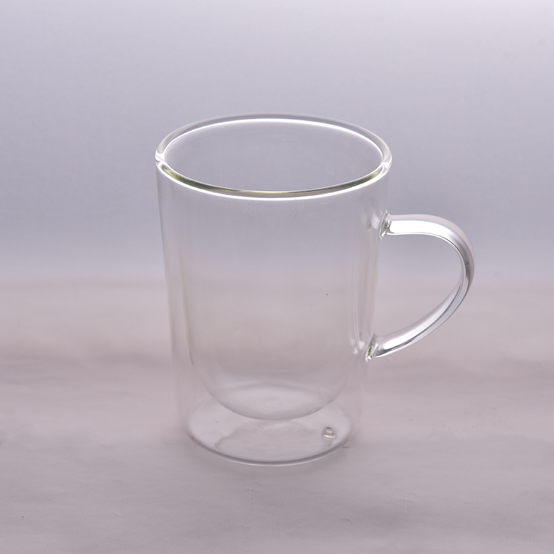 Double-wall borosilicate glass cup for drinking
Double-wall borosilicate glass cup for drinking