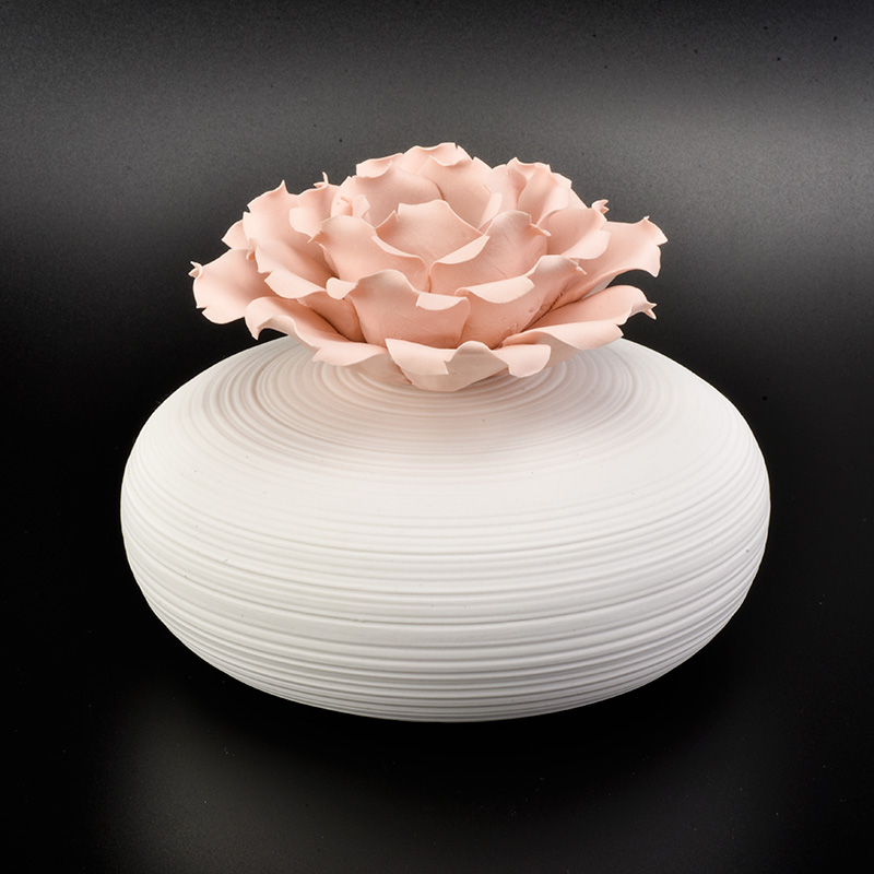 High quality fragrance ceramic diffuser with luxury flower home decoration weeding center