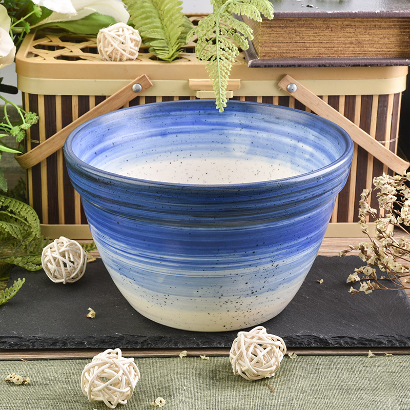 Large volume white and blue gradients ceramic candle bowl