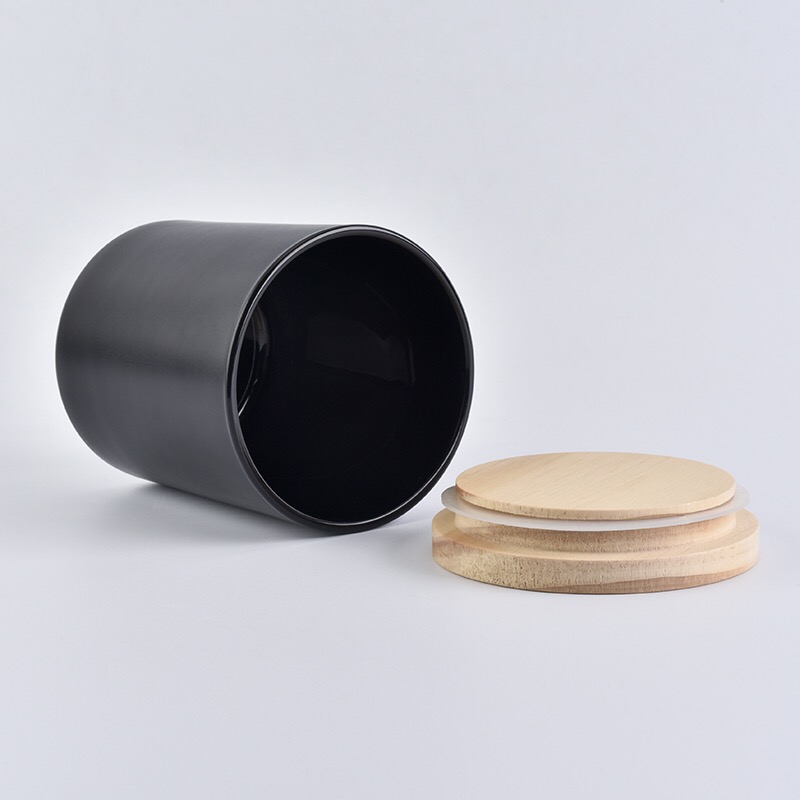 Matte black candle jar with wooden lids