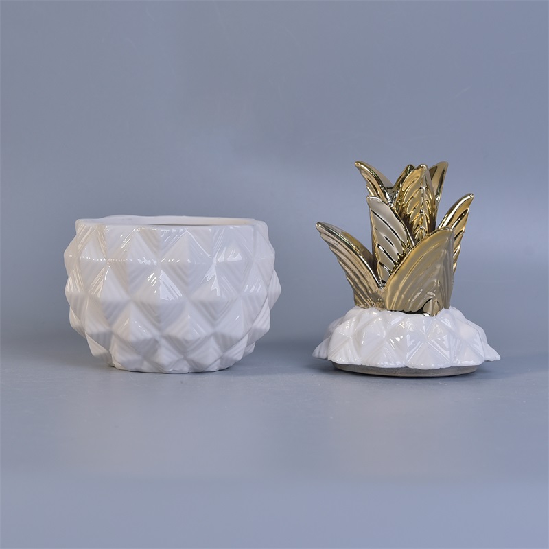 pineapple shape ceramic candle holder with gold electroplating lid