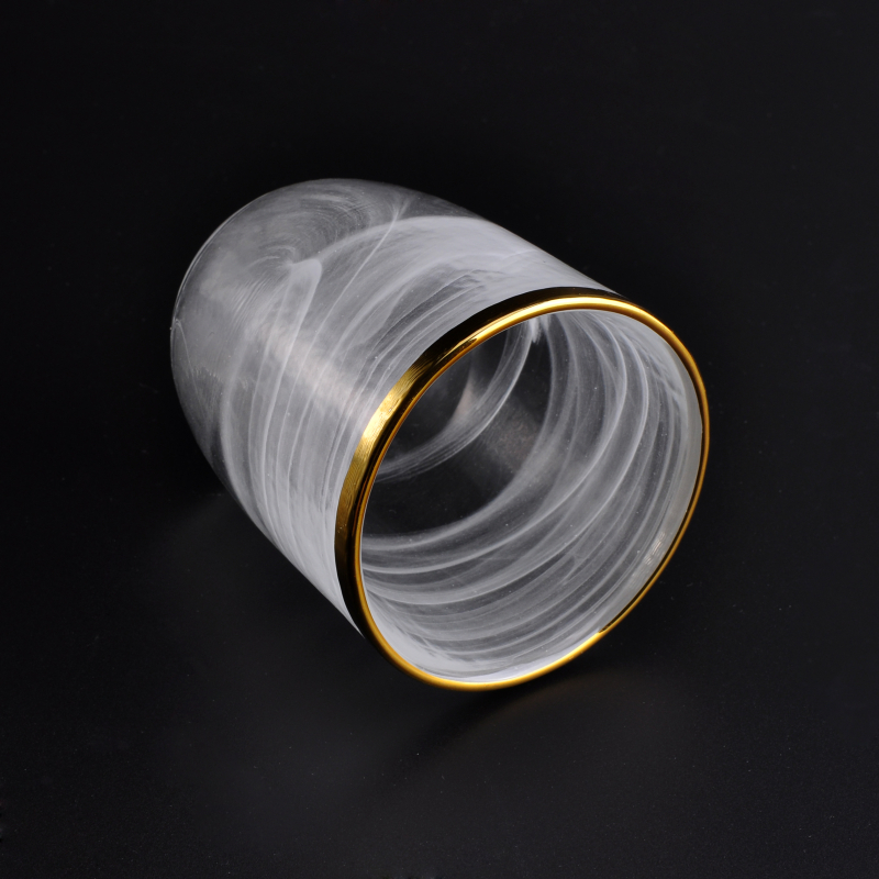 Cloud dust effect white glass candle holder
Cloud dust effect white glass candle holder