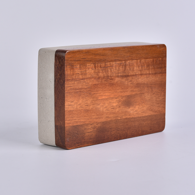 Wooden bottom cement soap box