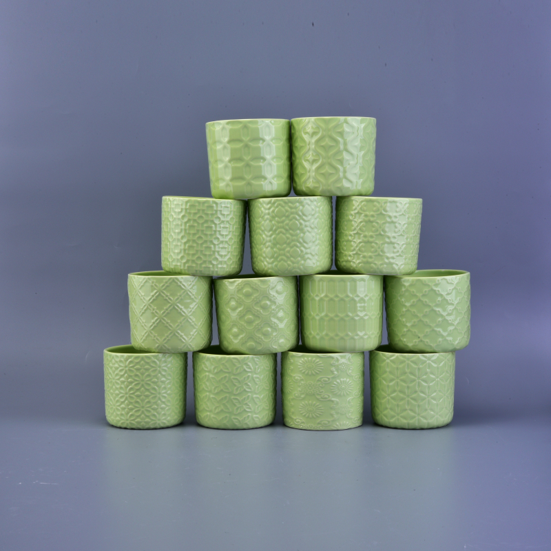 Green round straight-sided ceramic candle holder
Green round straight-sided ceramic candle holder