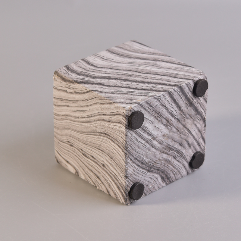 White square concrete candle holder with brown stripes pattern White square concrete candle holder with brown stripes pattern