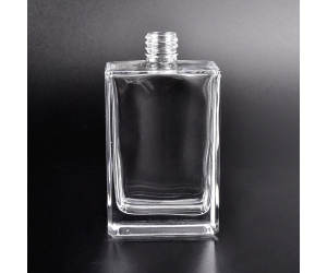 113毫升方形玻璃香水瓶，带有scerw顶部