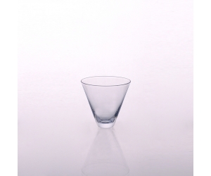 Unique Design V Shape Wine Glass Whiskey Glass Ice Cream Cup