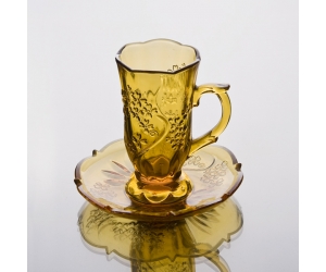 glass coffee cup and saucer