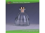 Hot diffuser bottle with lid for home decoration