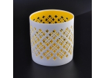 Candelero de cerámica hueco blanco titular flor patrón amarillo interior