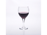 Kieliszek czerwonego wina - klasyczne